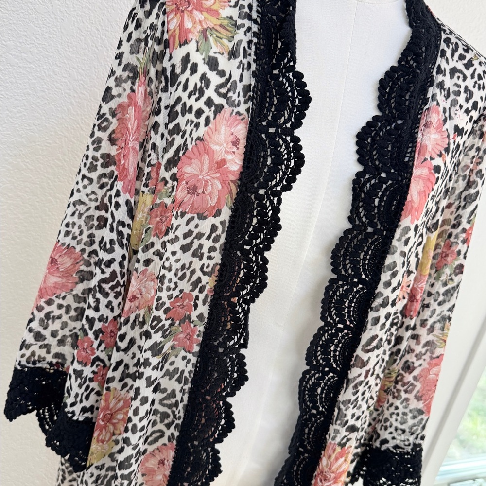 TORRID Gothic Floral Leopard Print Sheer Lace Kimono Black Trim 1/2 XXL - Picture 3 of 5